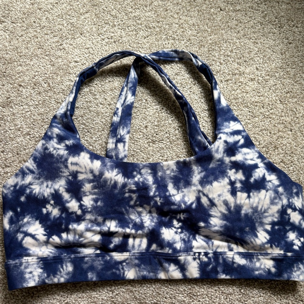 GapFit Sports Bra